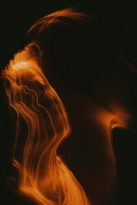 Tu cuerpo está en llamas y tú sigues mirando